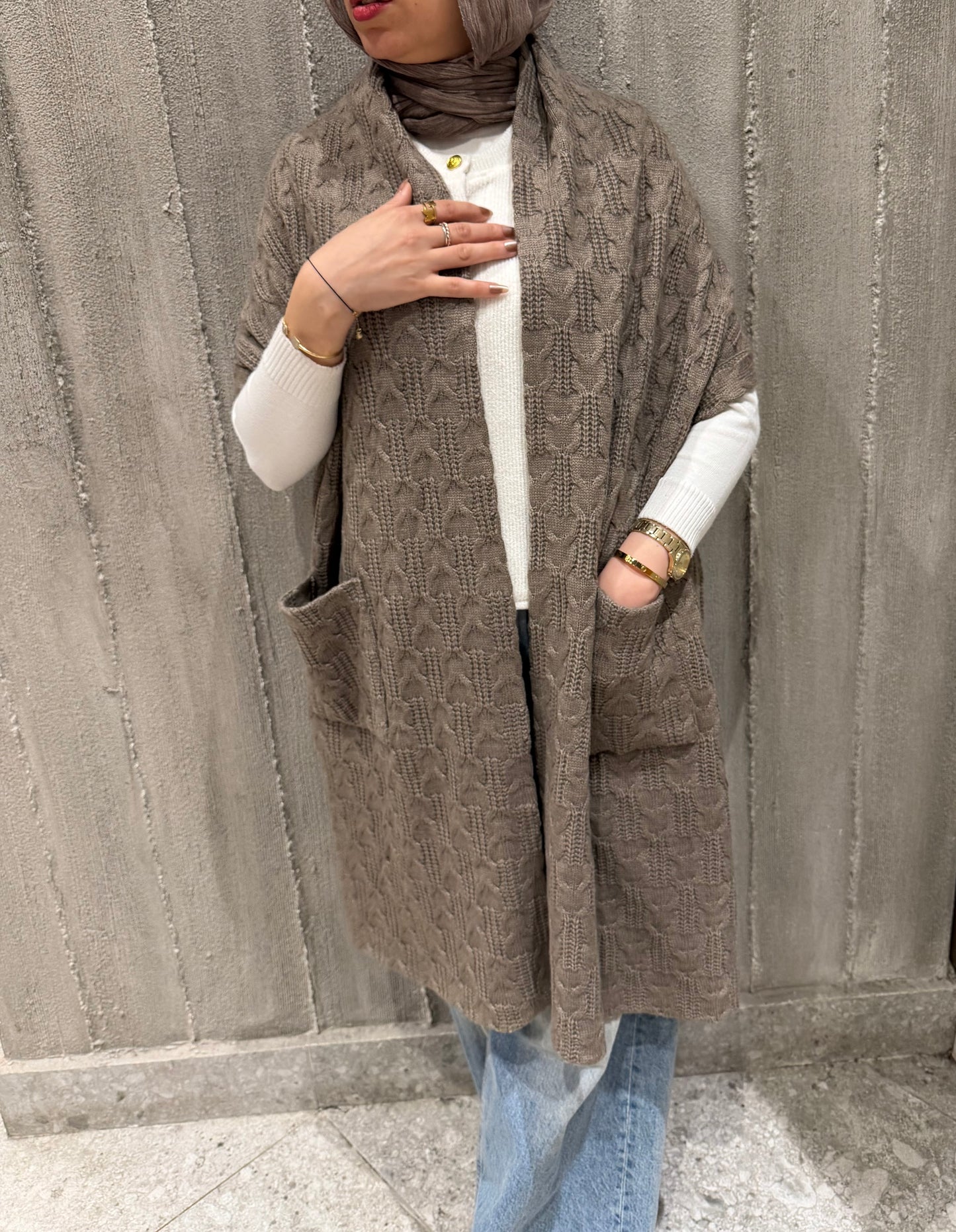 Soft Knit Shawl With Pockets | cafe